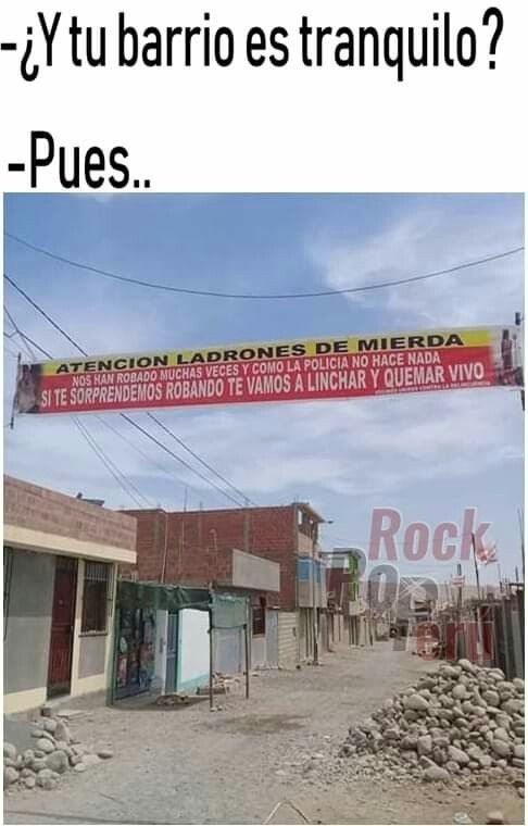 Los pueblos de mi pais cuando se les acaba el presupuesto - meme