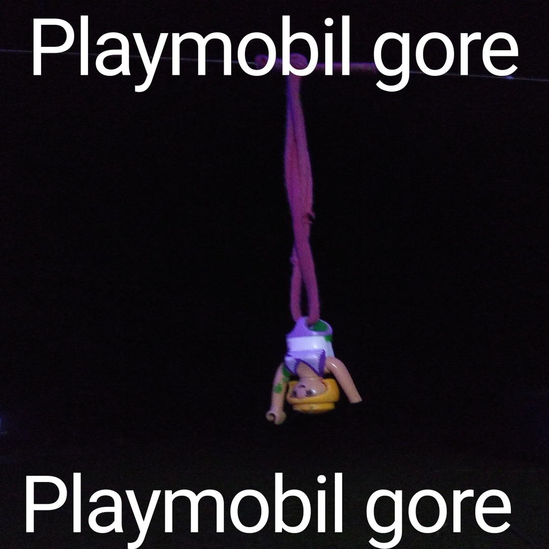 Playmobil gore - meme