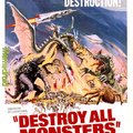Porque los pósters antiguos de Godzilla tienen que ser tan raros?