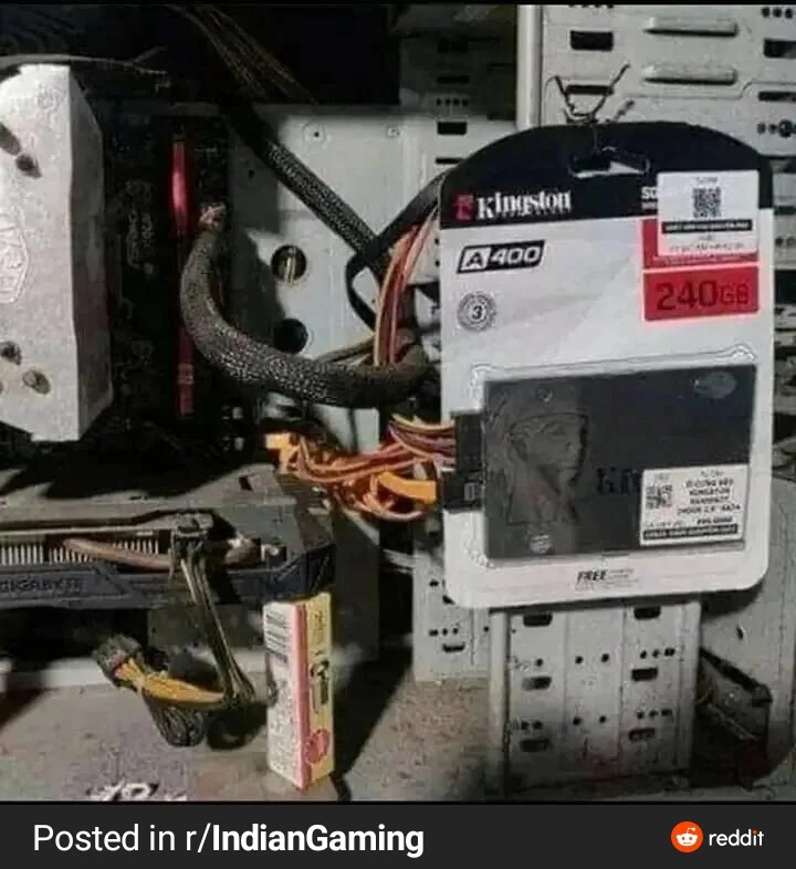 A qué pendejo se le ocurriría hacer eso ._. - meme
