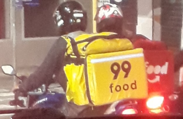 99 food e um ifood noque dara? - meme