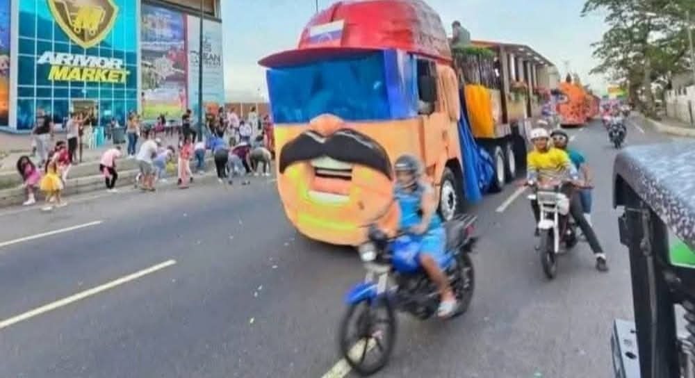 Cierren la autopista - meme