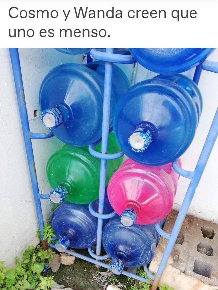 ni idea, cada vez que veo algo verde y rosa me recuerda a hoops y yoyo - meme