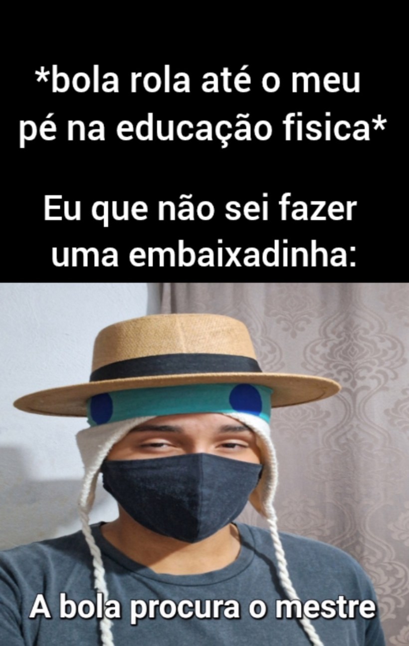 A bola procura a lenda - meme
