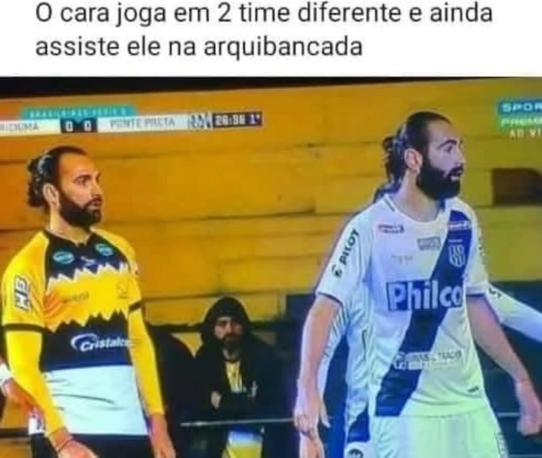 3 sósias em um único jogo, fascinante! - meme