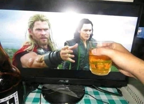 Su cerveza Thor - meme