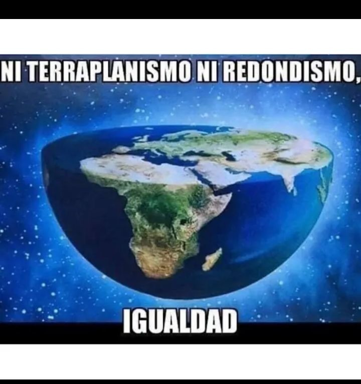 La África doblada - meme