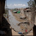 quando a favela reflete a corrupção ( faz o L )
