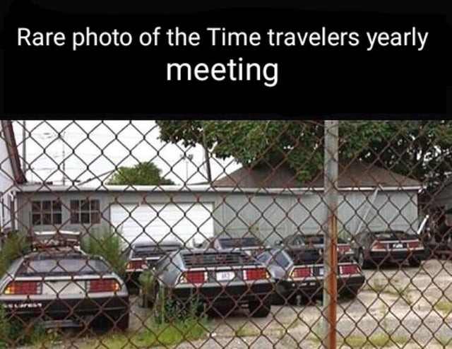 Time travelers meeting - meme