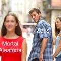 Hera tbm é tonta,ao invés dela de divorciar de Zeus ela busca matar ou ferrar os filhos bastardos que não tem culpa de nada