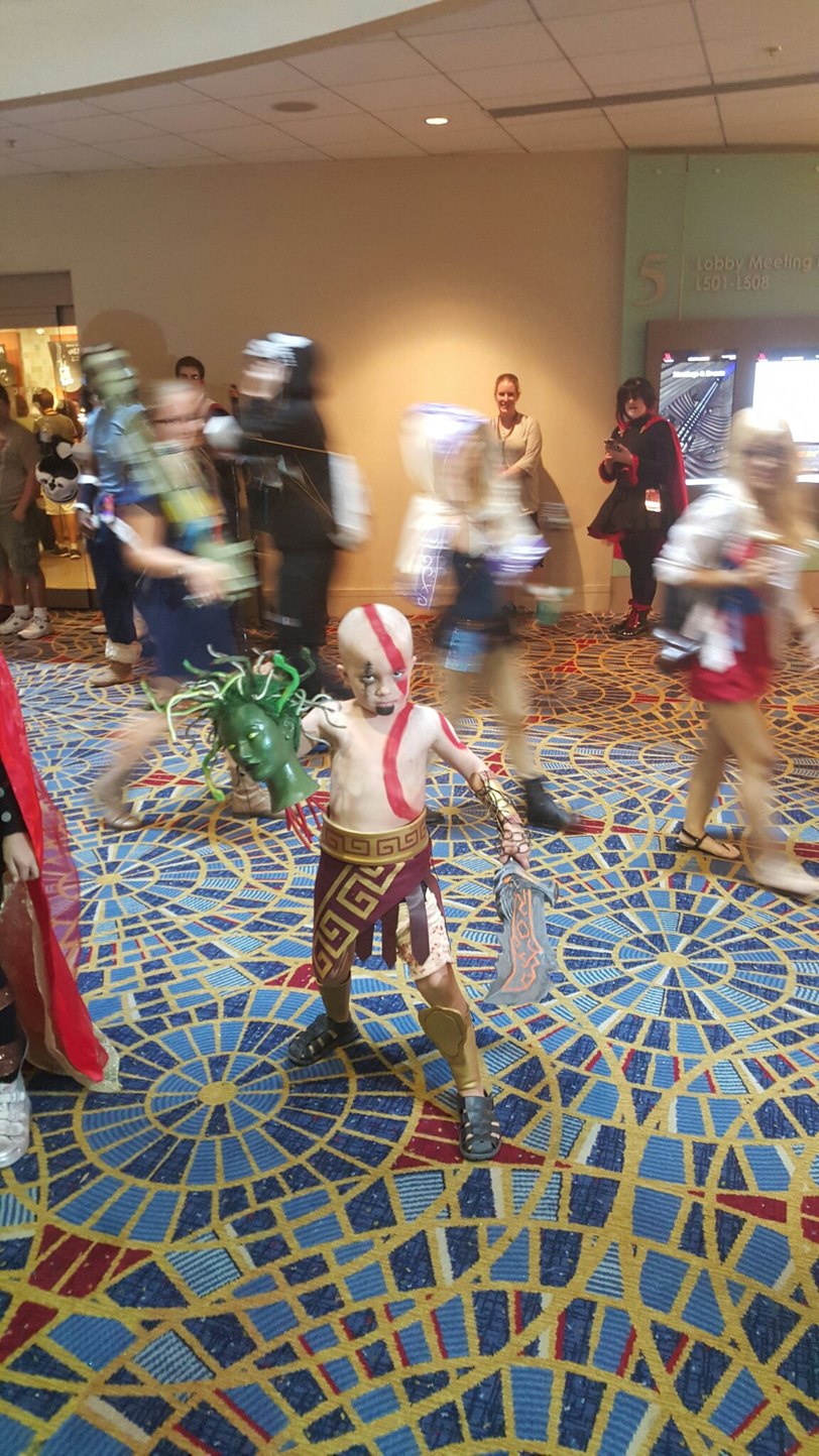 When your mom tells you to pause an mmo - oc from dragoncon 2015 - meme