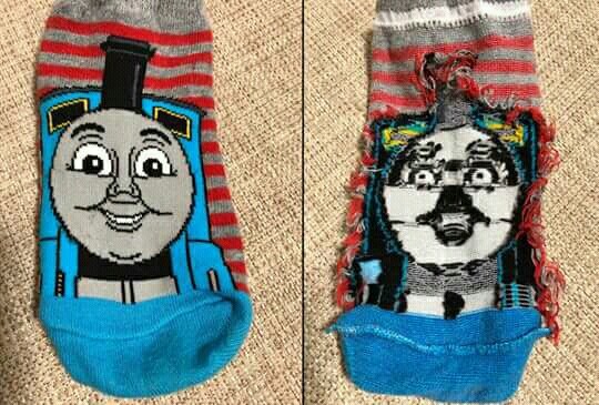 Todos tienen su lado malo, en especial estos calcetines - meme
