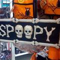 saw this today.. ermm wrong.. only thing spooky/scary is the spelling
