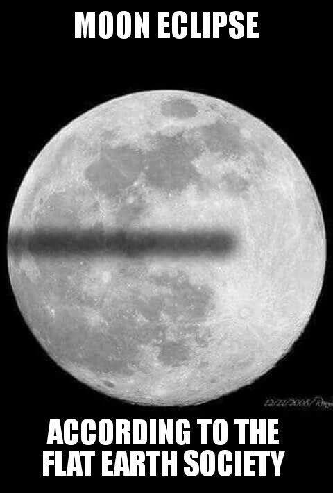 Une éclipse de lune si la Terre était plate - meme
