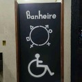 Banheiro pra deficiente
