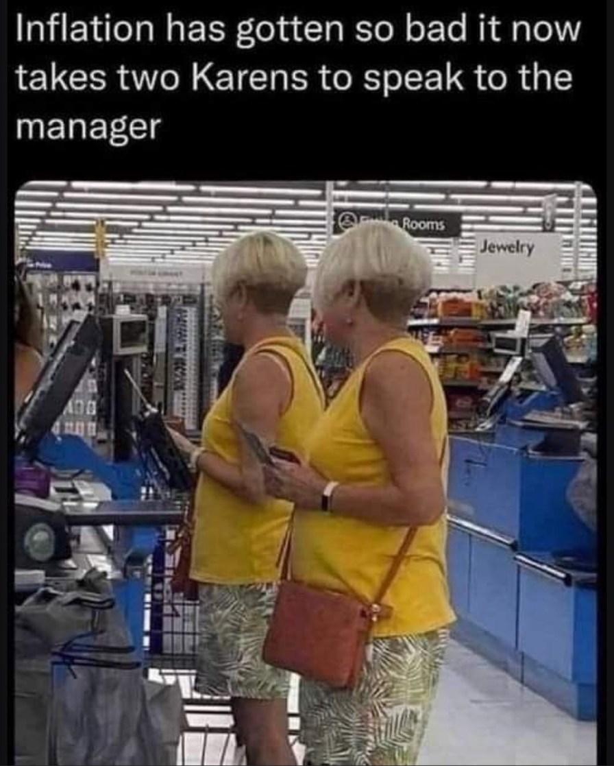 Karen VS Manager - meme