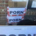 Essa caixa não é pornô