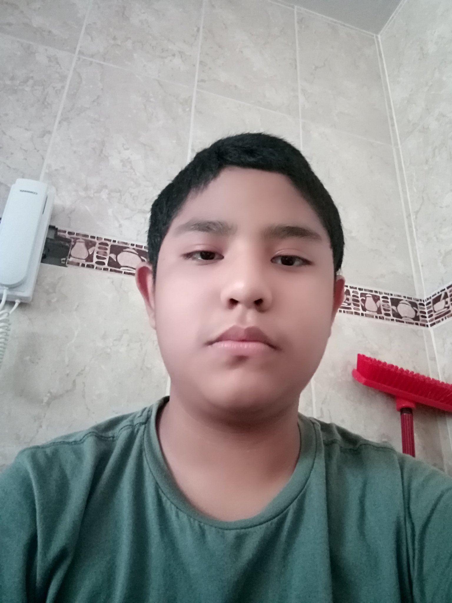 Mi face Reveal - meme