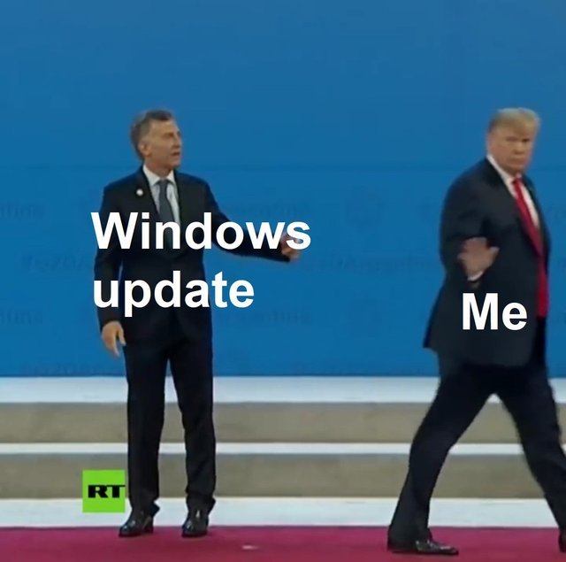 I hate Windows updates - meme