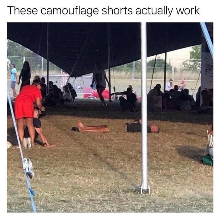 Les shorts camouflage marchent ptn - meme