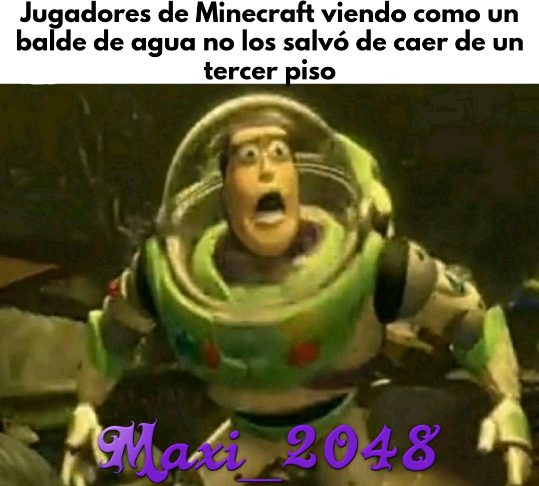 Jugadores de Minecraft viendo como un balde de agua no los salvó de caer de un tercer piso. - meme