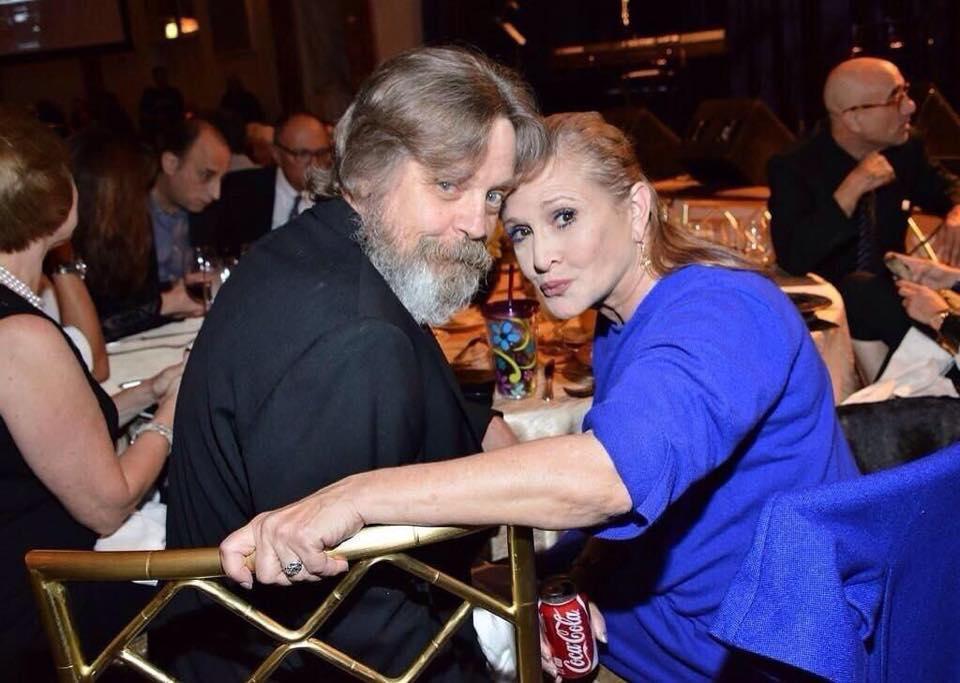 most recent pic of Luke and Leia - meme