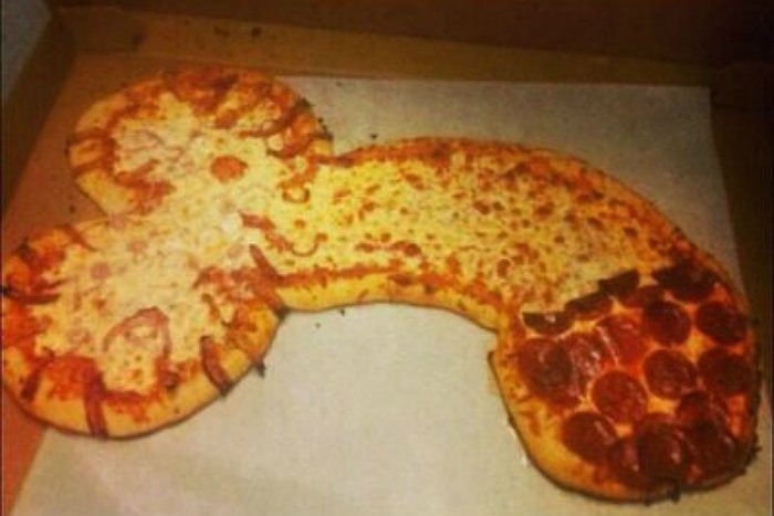 Me salió rara la pizza - meme