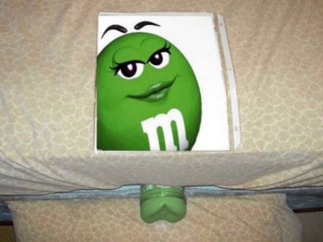 Green m&m <3333 - meme