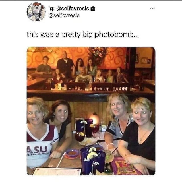 Best photobomb ever - meme